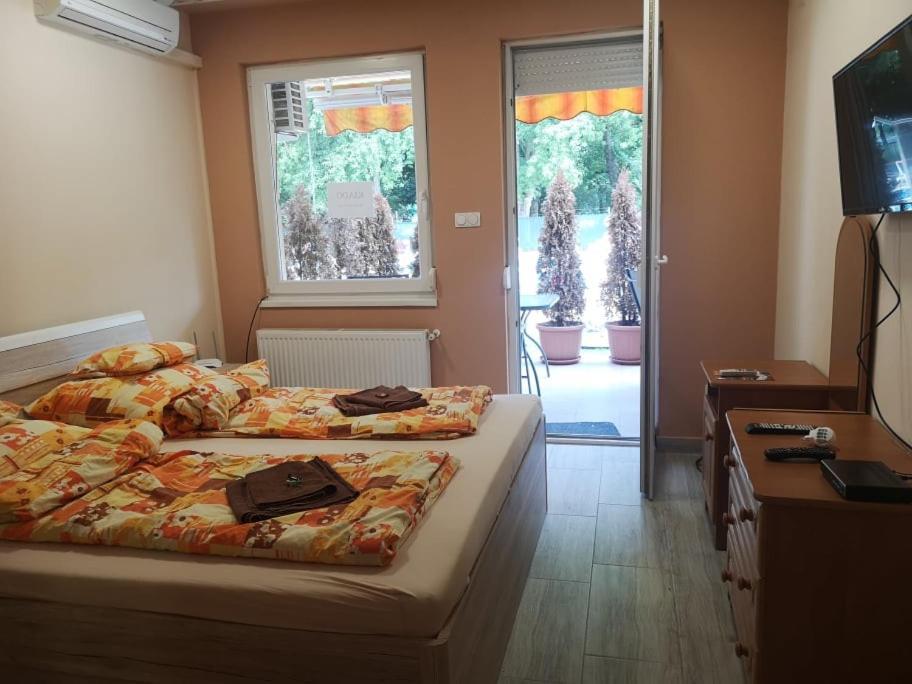 Relax Beach Apartman Hajdúszoboszló Екстериор снимка