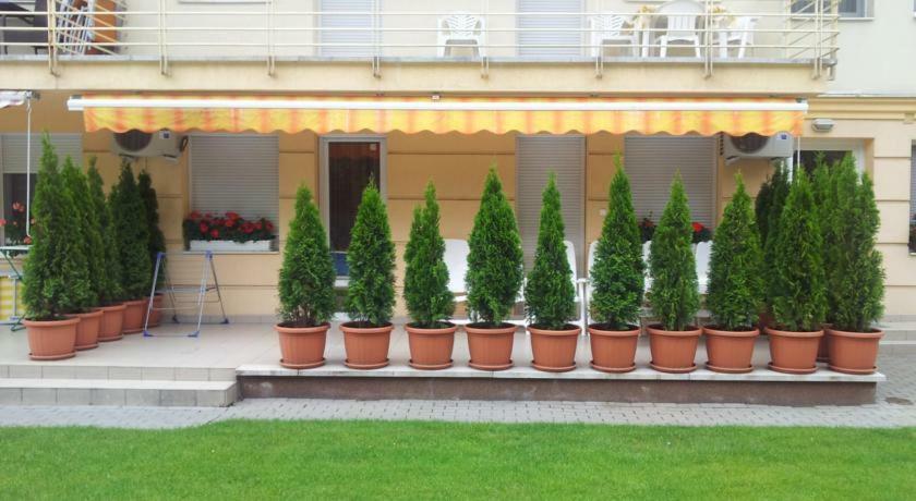 Relax Beach Apartman Hajdúszoboszló Екстериор снимка