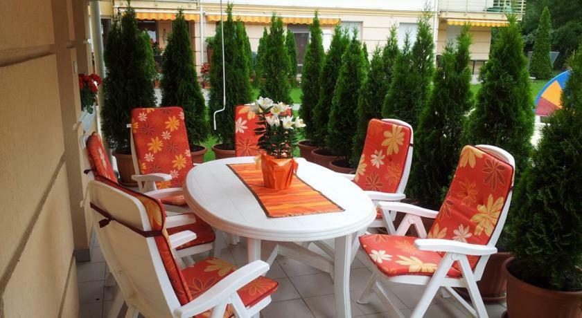Relax Beach Apartman Hajdúszoboszló Екстериор снимка