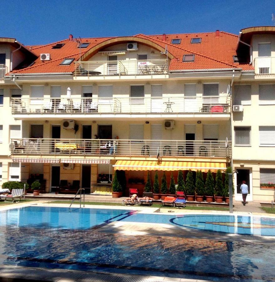Relax Beach Apartman Hajdúszoboszló Екстериор снимка